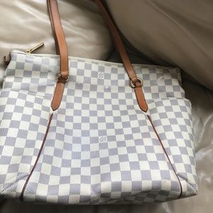 Louis Vuitton totally MM bag